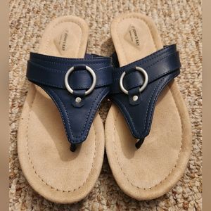 St John's Bay Sandals